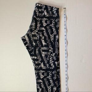 Nike Black & White Snakeskin Leggings